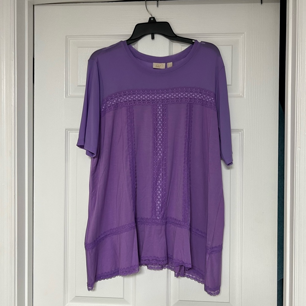 Lavish Purple Lace Accent Tunic